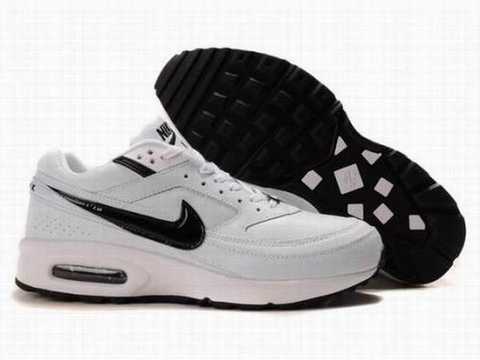 nike air max bw gen ii (paris) qs nike air max bw gen ii (paris) qs